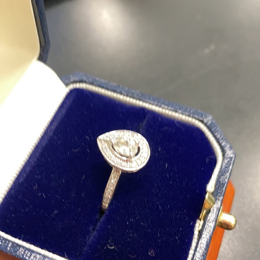 Diamond ring. - Picture 6 of 8